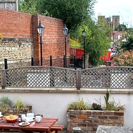 Central Ripon Apartment - View Of The Cathedral! Екстер'єр фото